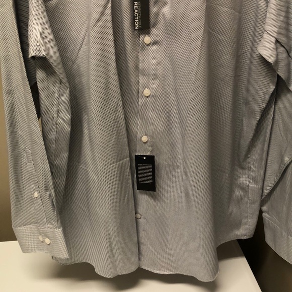 NWT Kenneth Cole Black and White button up shirt - Picture 3 of 6